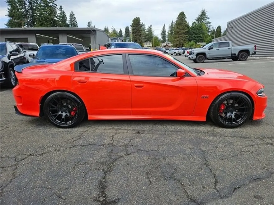 2016 Dodge Charger R/T Scat Pack photo 1