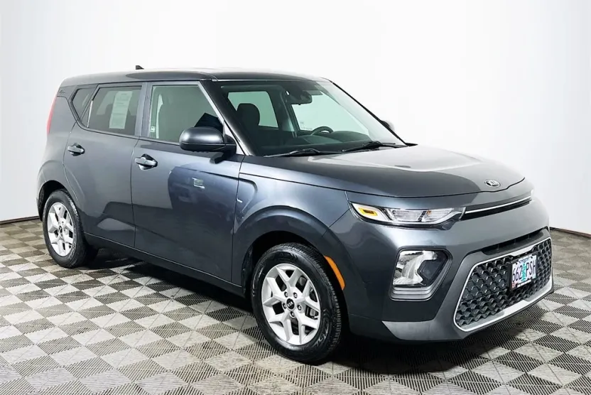 2021 Kia Soul S photo 1