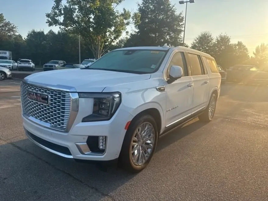 2023 Gmc Yukon XL Denali photo 1