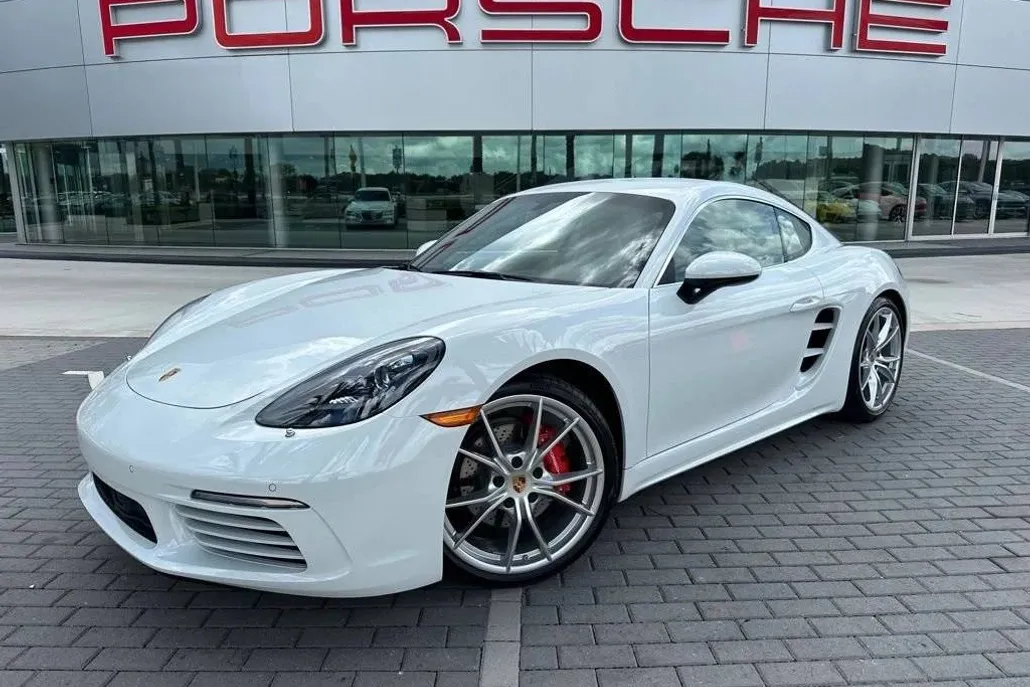 2024 Porsche Cayman S photo 1