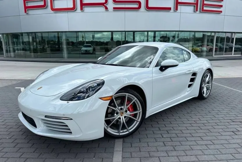 2024 Porsche Cayman S photo 1