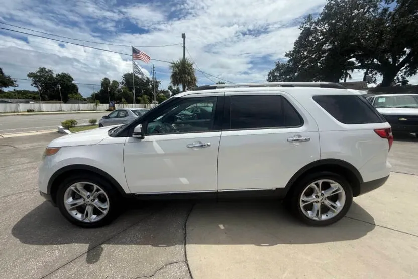 2014 Ford Explorer Limited photo 1