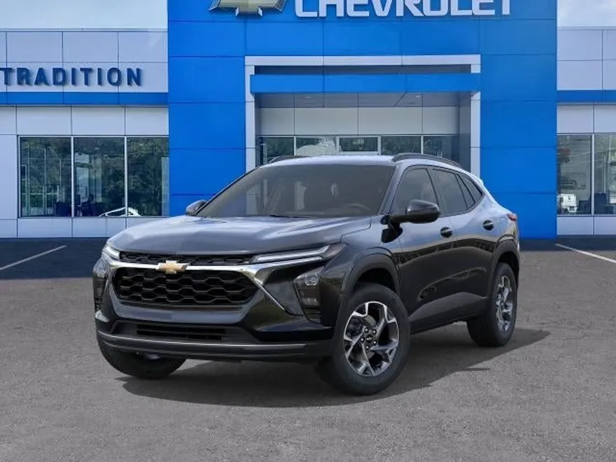 2026 Chevrolet Trax LT photo 1