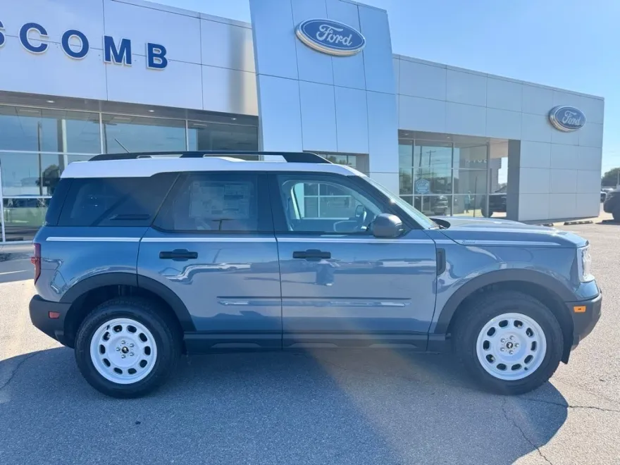 2025 Ford Bronco Sport Heritage photo 1