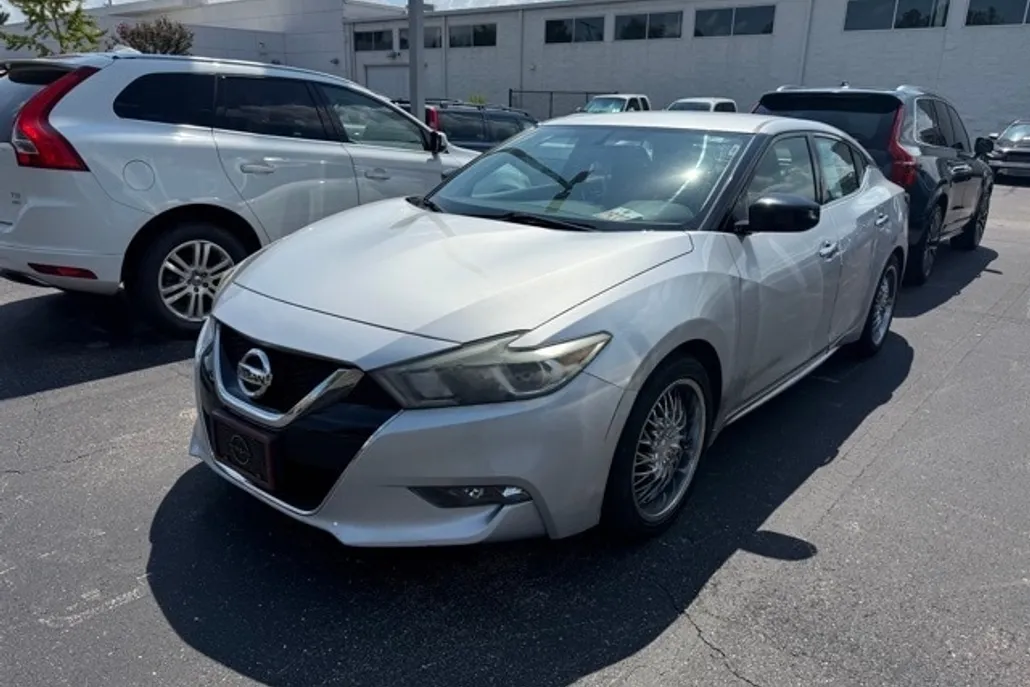 2018 Nissan Maxima S photo 1