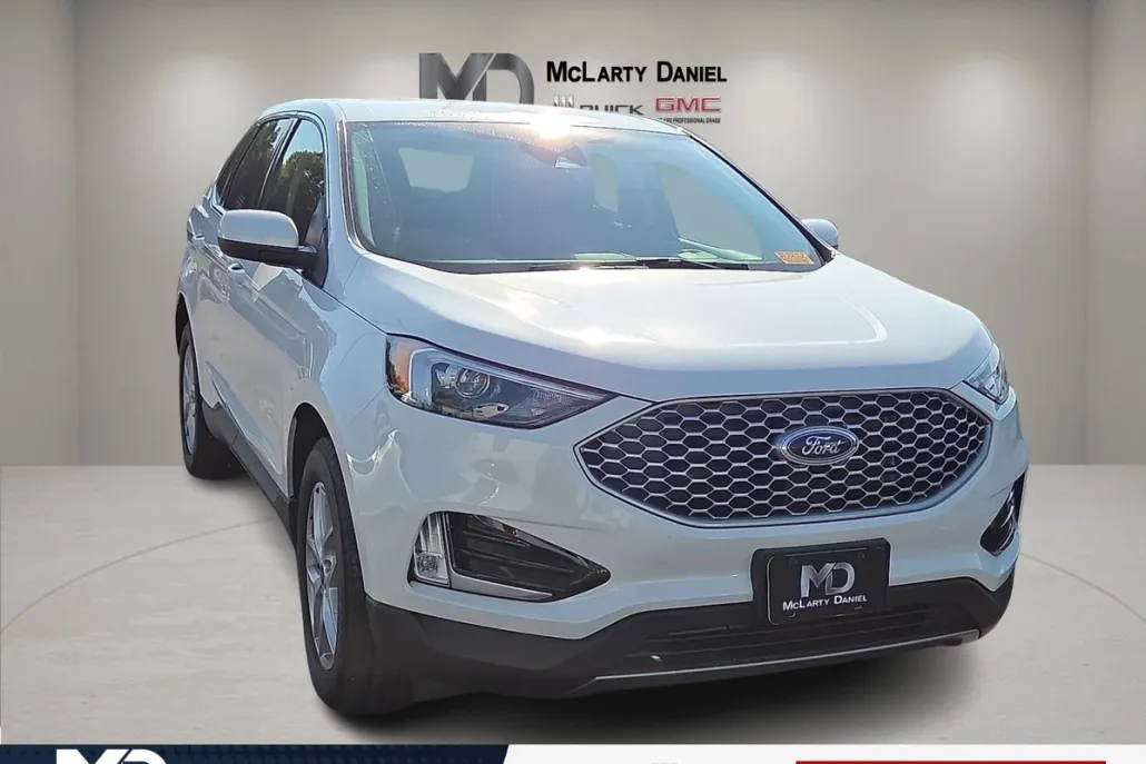 2024 Ford Edge SEL photo 1