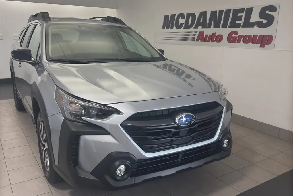 2025 Subaru Outback Premium photo 1