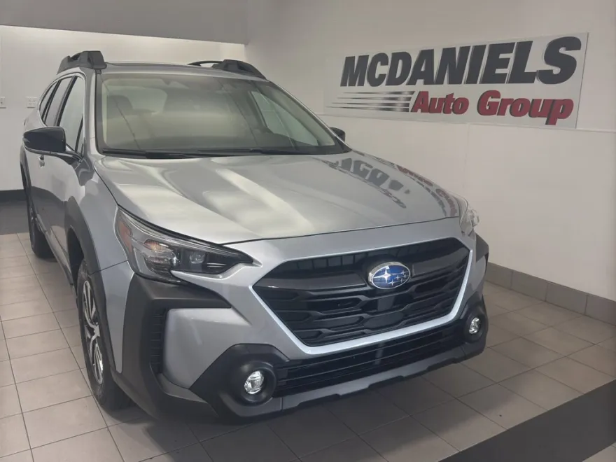 2025 Subaru Outback Premium photo 1