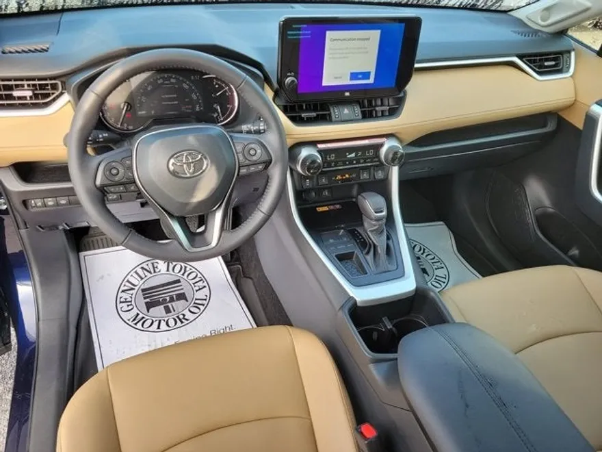 2025 Toyota RAV4 XLE Premium photo 1