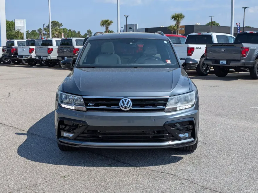 2021 Volkswagen Tiguan SE R-Line Black photo 1