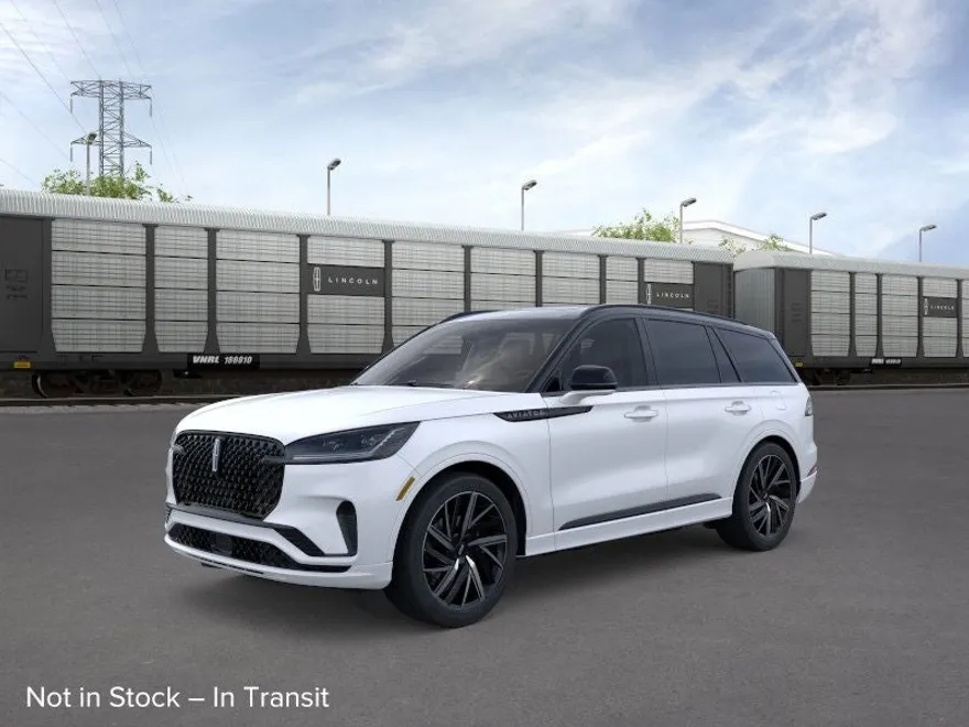 2025 Lincoln Aviator Black Label photo 1