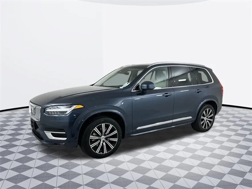 2025 Volvo XC90 B5 Plus photo 1