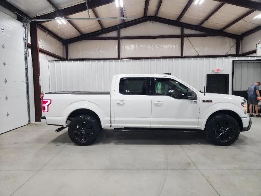 2020 Ford F-150 XLT photo 1