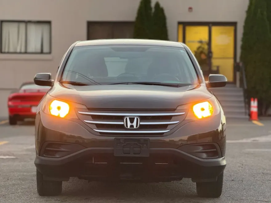 2013 Honda CR-V LX photo 1