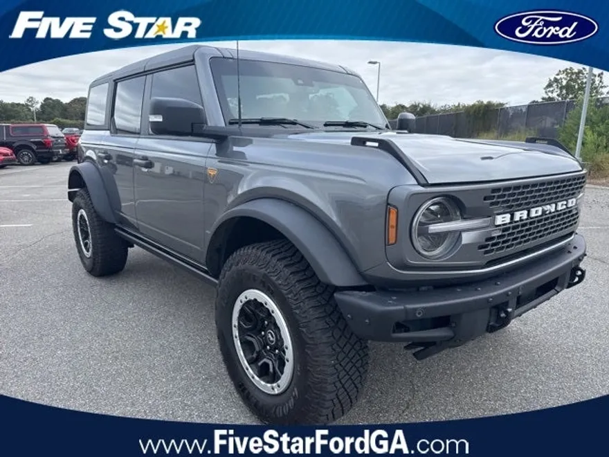 2024 Ford Bronco Badlands photo 1