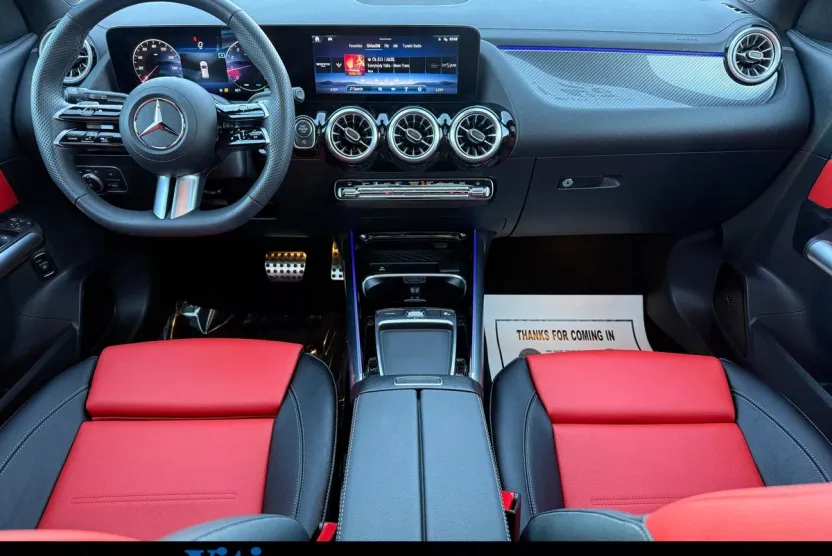 2025 Mercedes Benz GLA 250 4MATIC photo 1