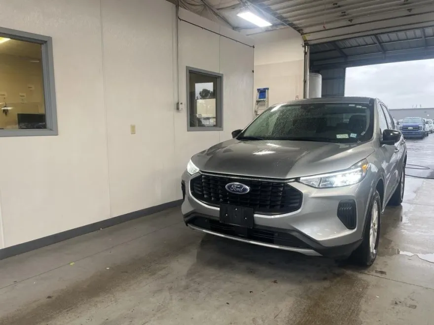 2023 Ford Escape Active photo 1
