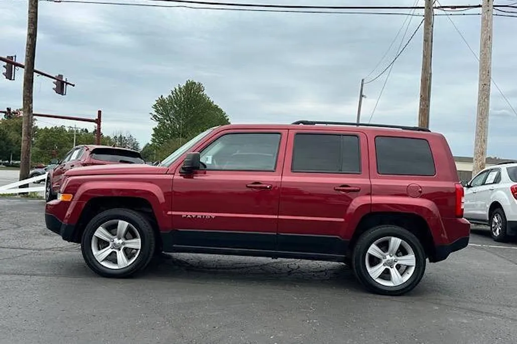 2016 Jeep Patriot Sport photo 1