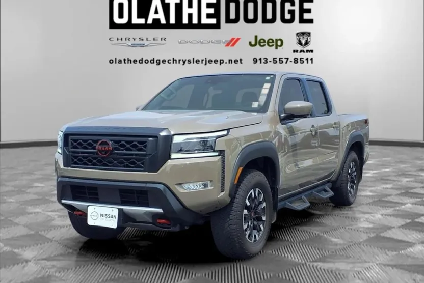 2023 Nissan Frontier PRO-4X photo 1