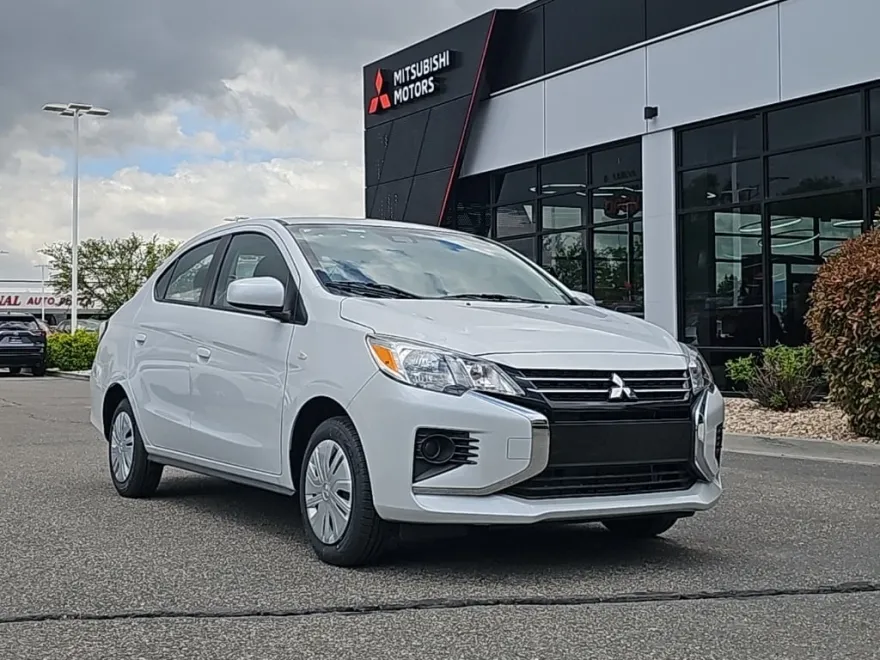 2024 Mitsubishi Mirage G4 photo 1