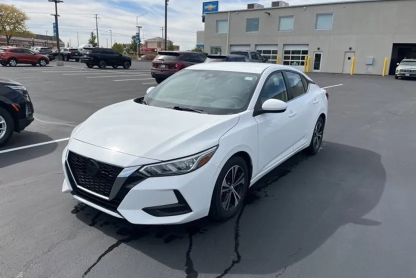 2022 Nissan Sentra SV photo 1