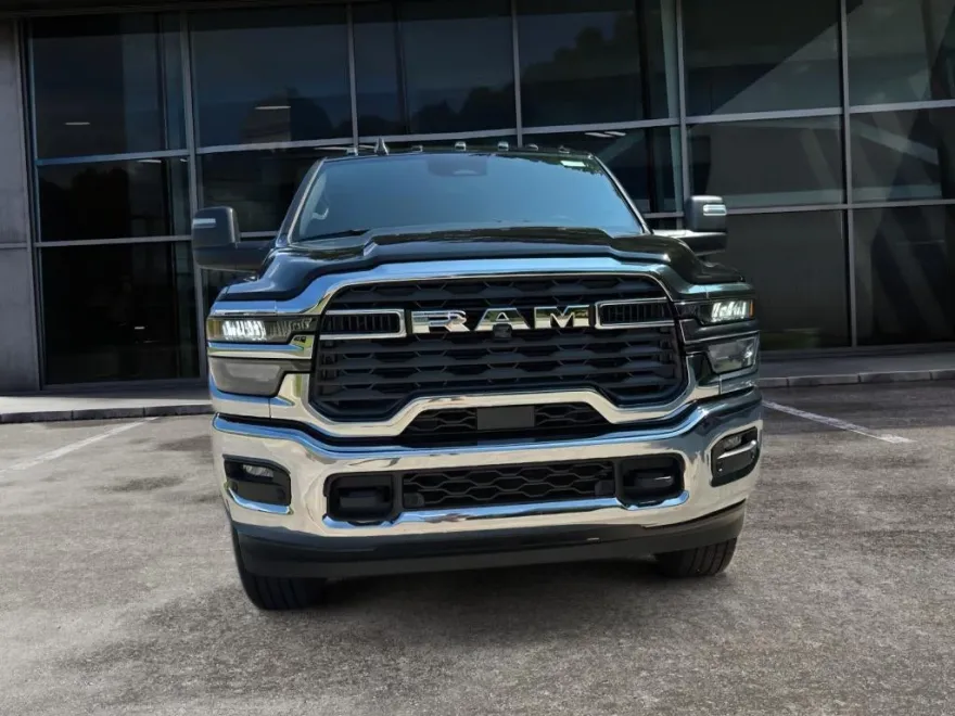 2025 Ram 2500 Tradesman photo 1