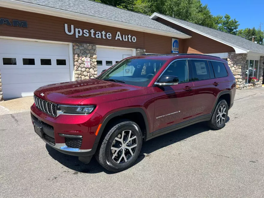 2025 Jeep Grand Cherokee Limited photo 1