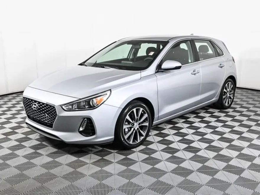 2020 Hyundai Elantra GT Base photo 1