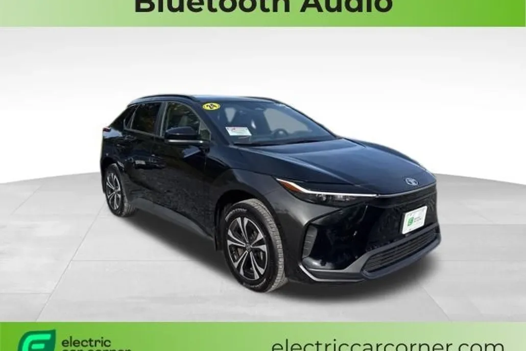 2024 Toyota bZ4X XLE photo 1