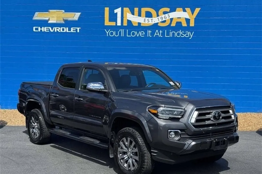 2023 Toyota Tacoma 4x4 Limited photo 1