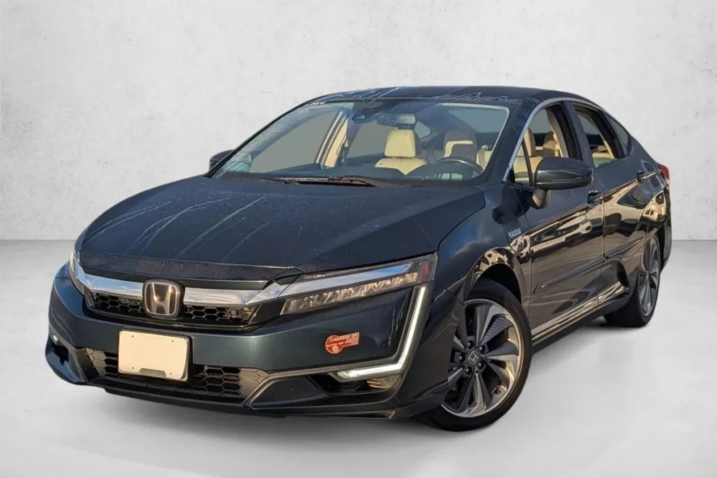2018 Honda Clarity Touring photo 1