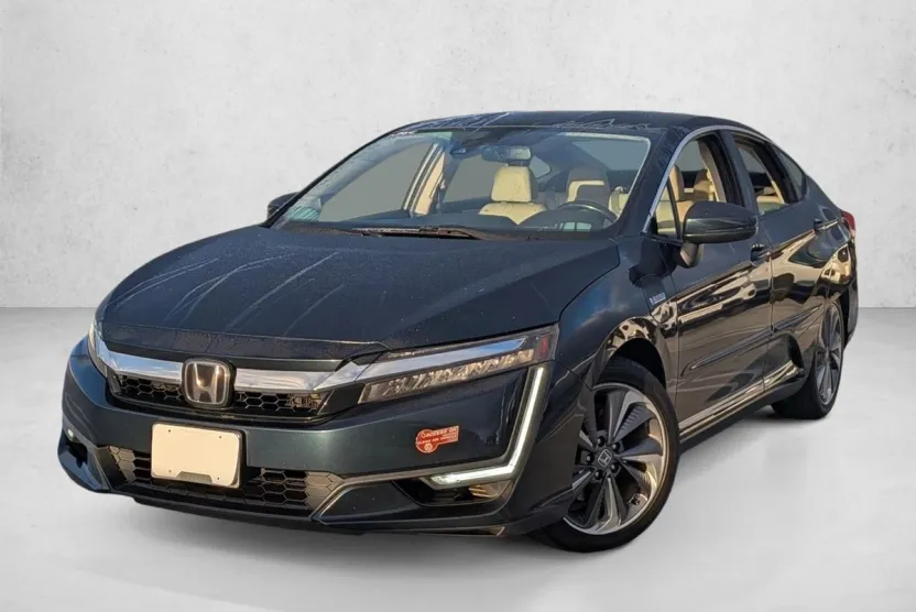 2018 Honda Clarity Touring photo 1