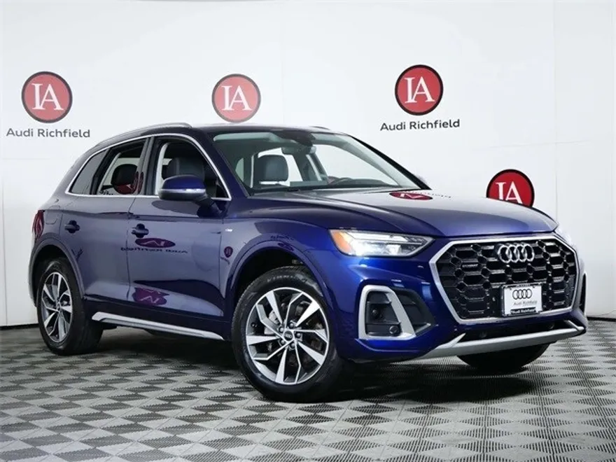 2022 Audi Q5 45 S line Premium photo 1