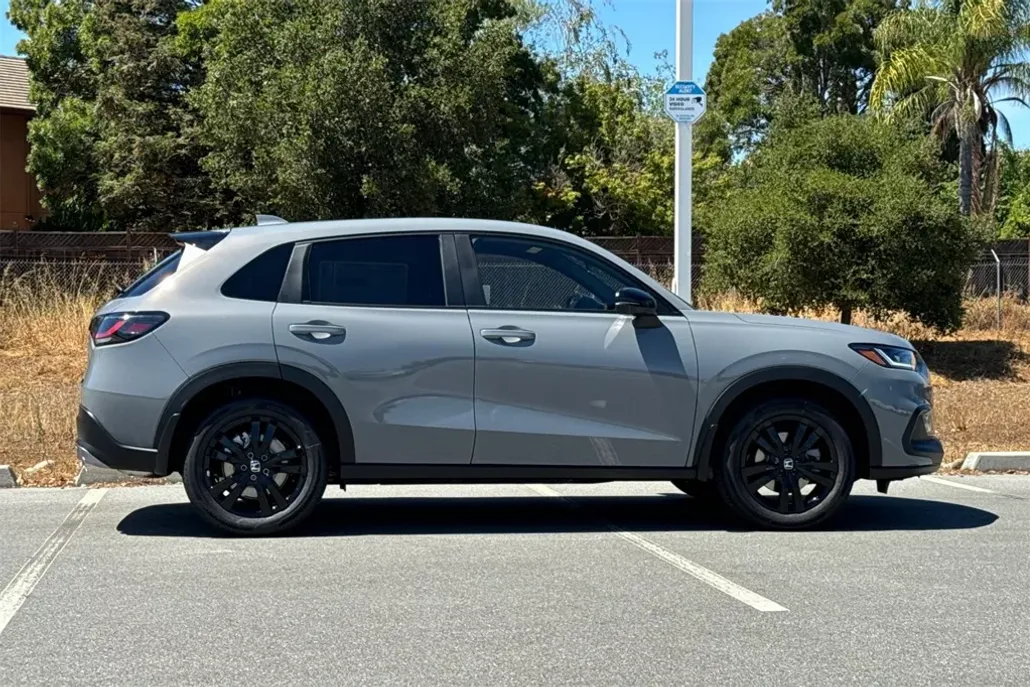 2026 Honda HR-V Sport photo 1
