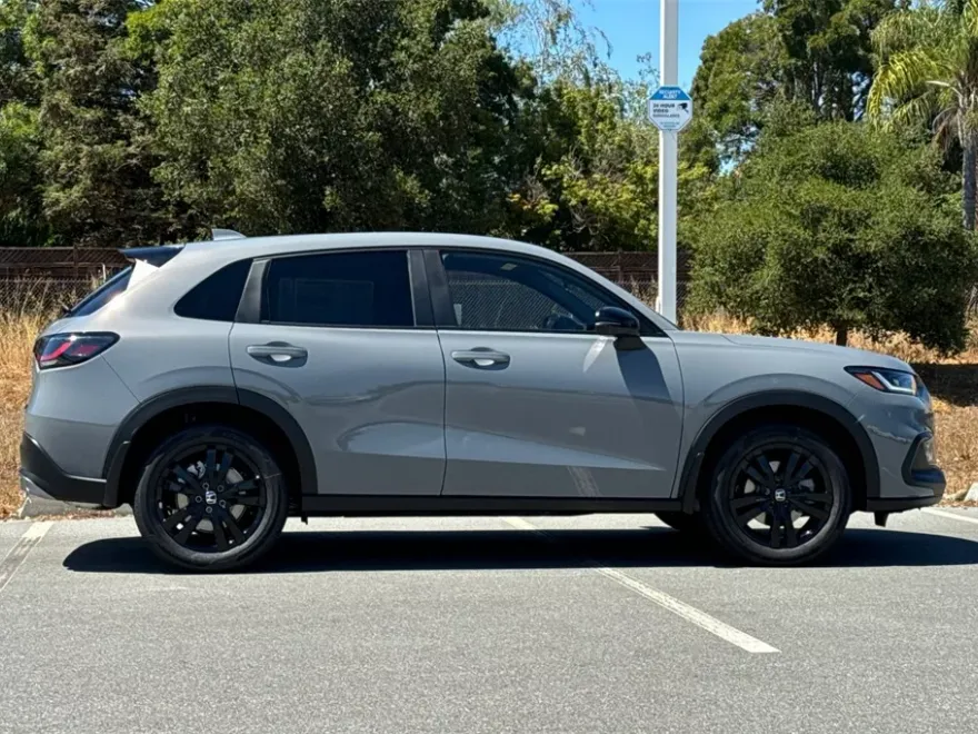 2026 Honda HR-V Sport photo 1