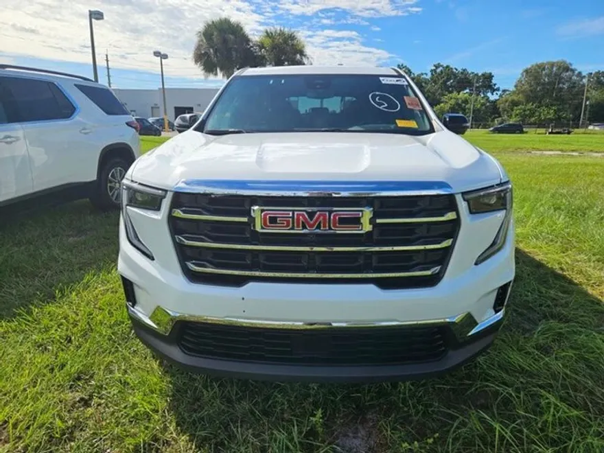 2025 Gmc Acadia Elevation photo 1