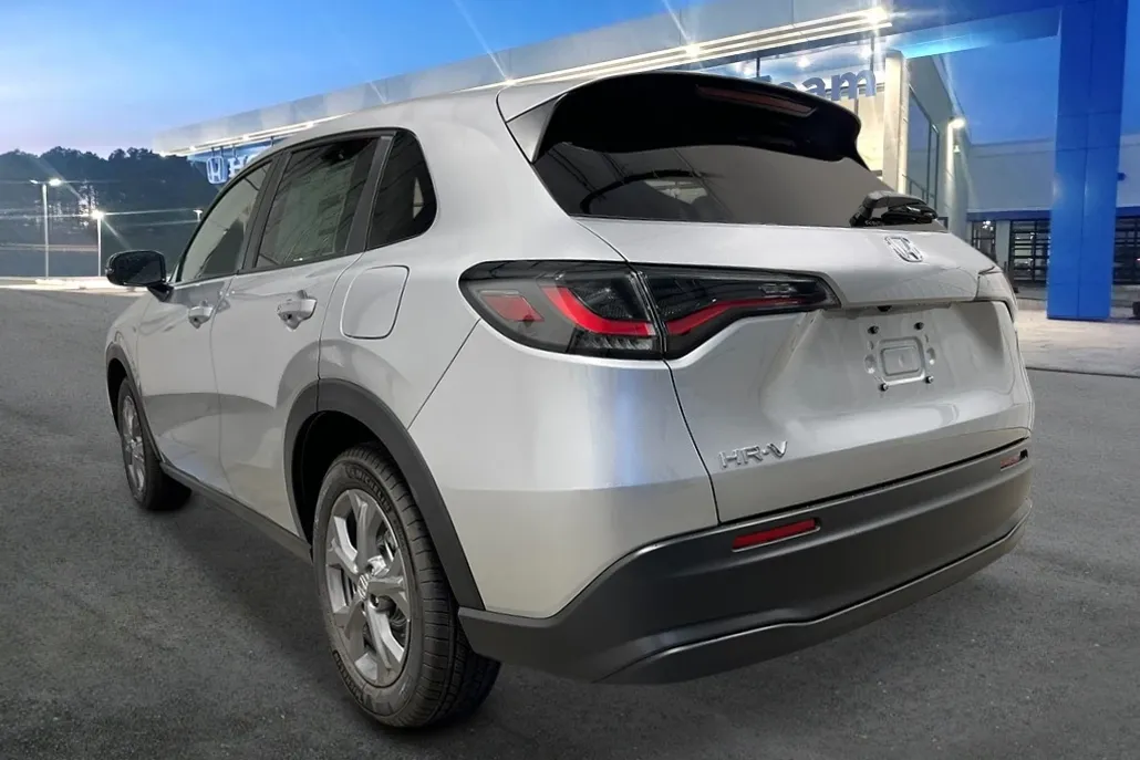 2026 Honda HR-V LX photo 1