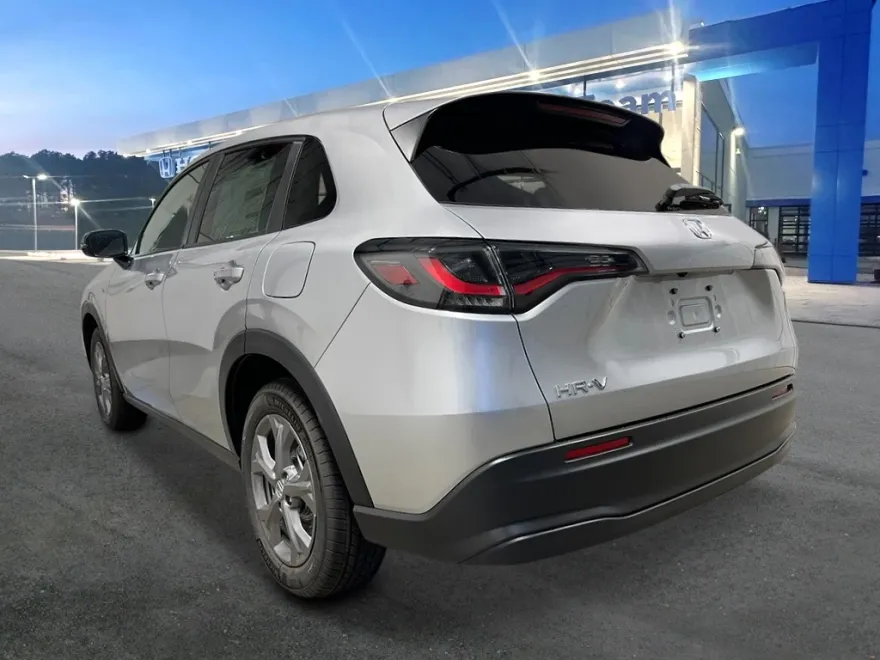 2026 Honda HR-V LX photo 1