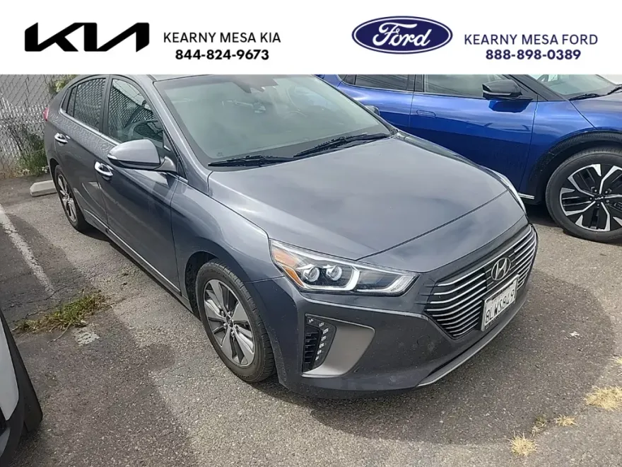 2019 Hyundai Ioniq Plug-In Hybrid photo 1