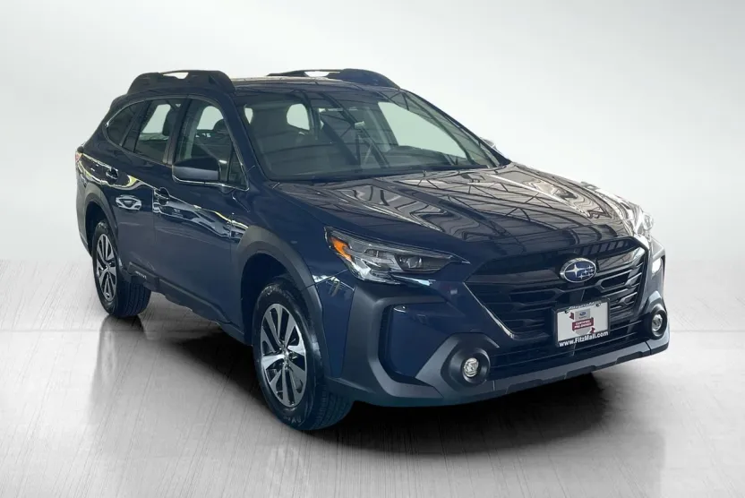 2025 Subaru Outback Base photo 1