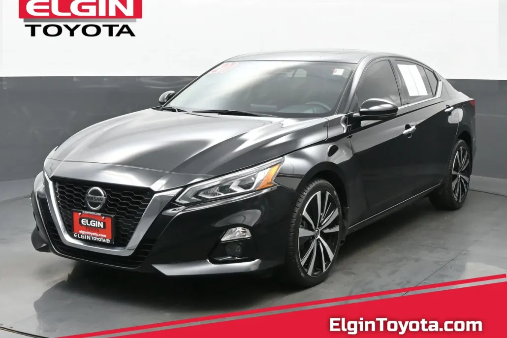 2021 Nissan Altima 2.5 Platinum photo 1