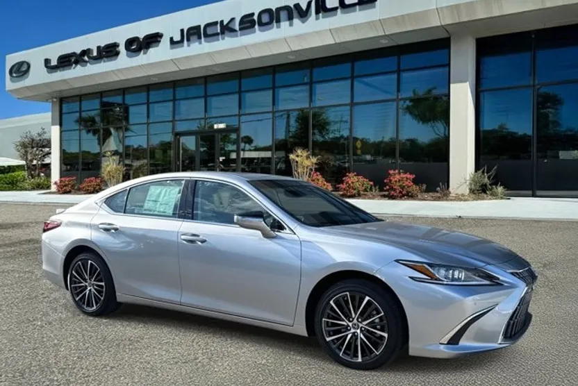 2025 Lexus ES 300h Premium photo 1