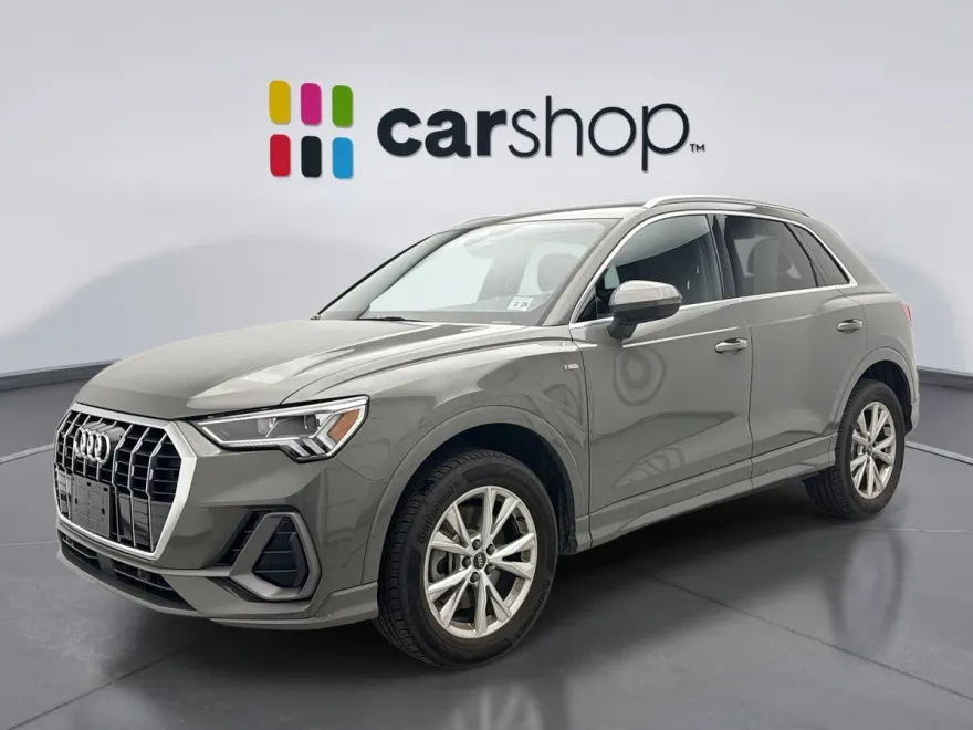 2023 Audi Q3 S line Premium Plus photo 1