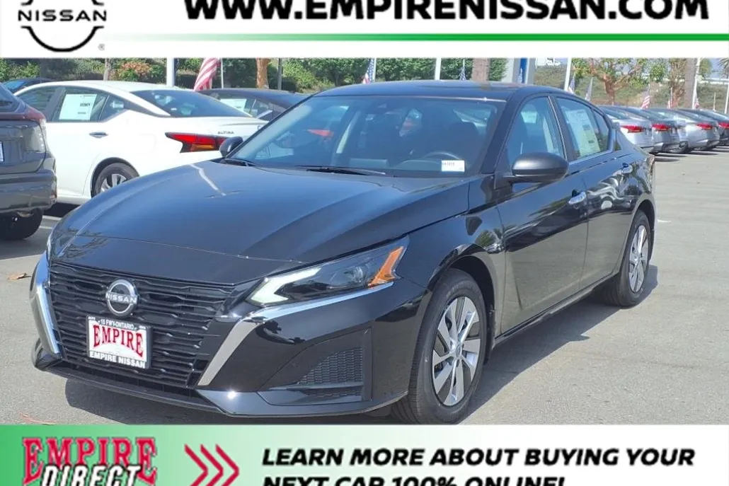 2025 Nissan Altima S photo 1