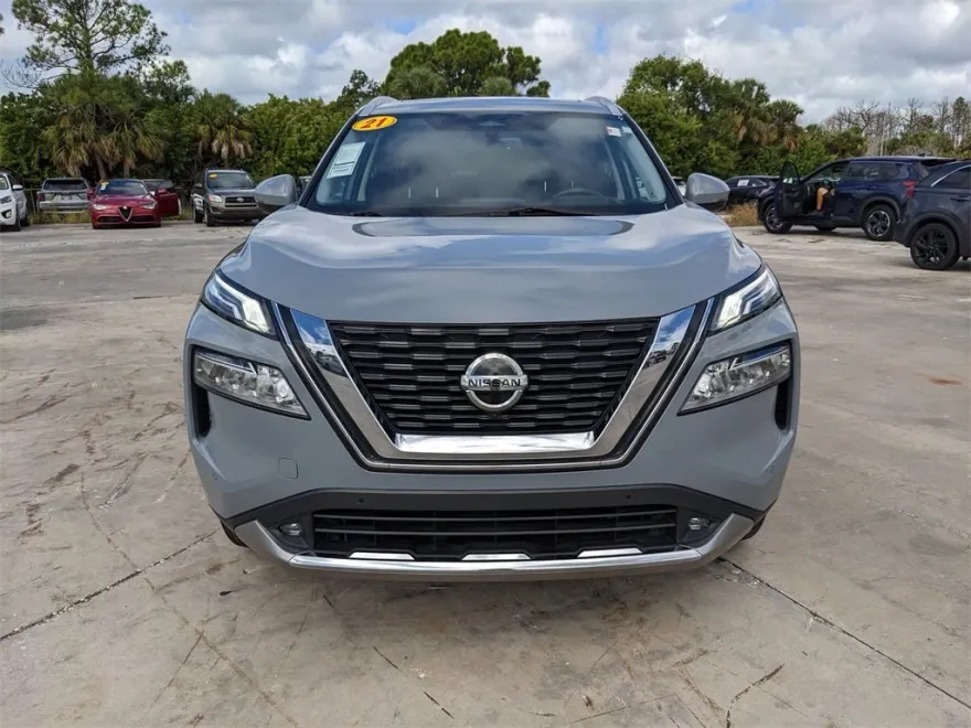 2021 Nissan Rogue Platinum photo 1
