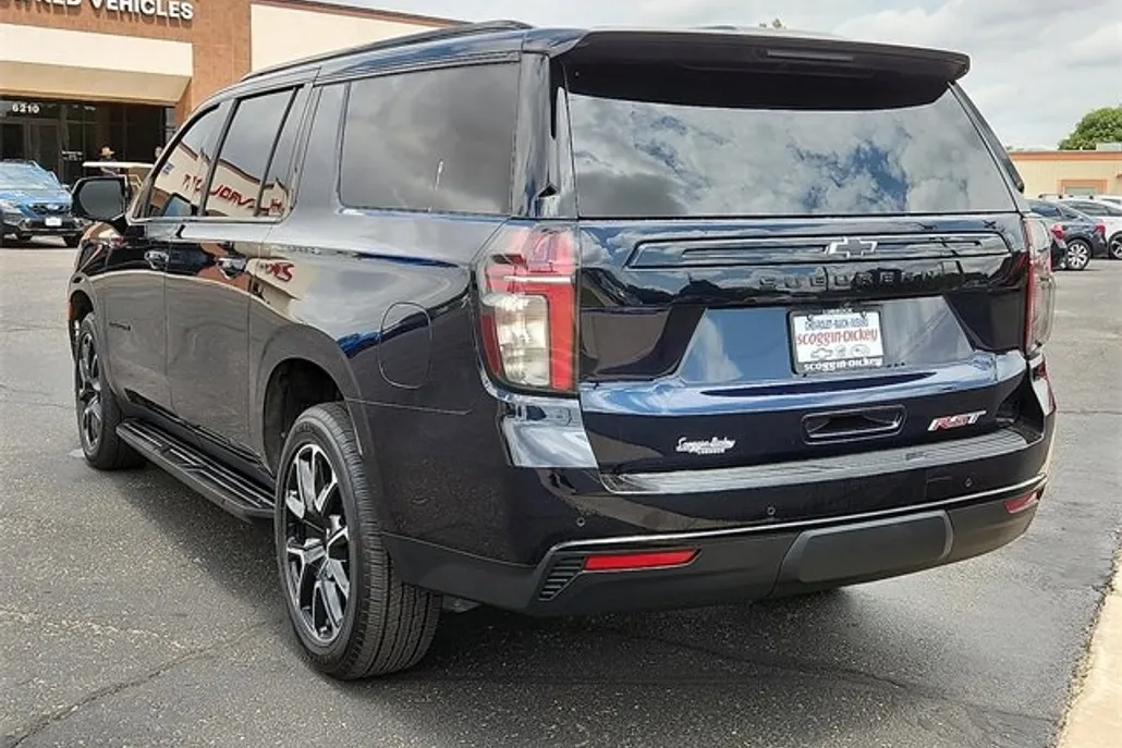 2024 Chevrolet Suburban RST photo 1