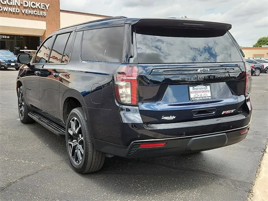 2024 Chevrolet Suburban RST photo 1