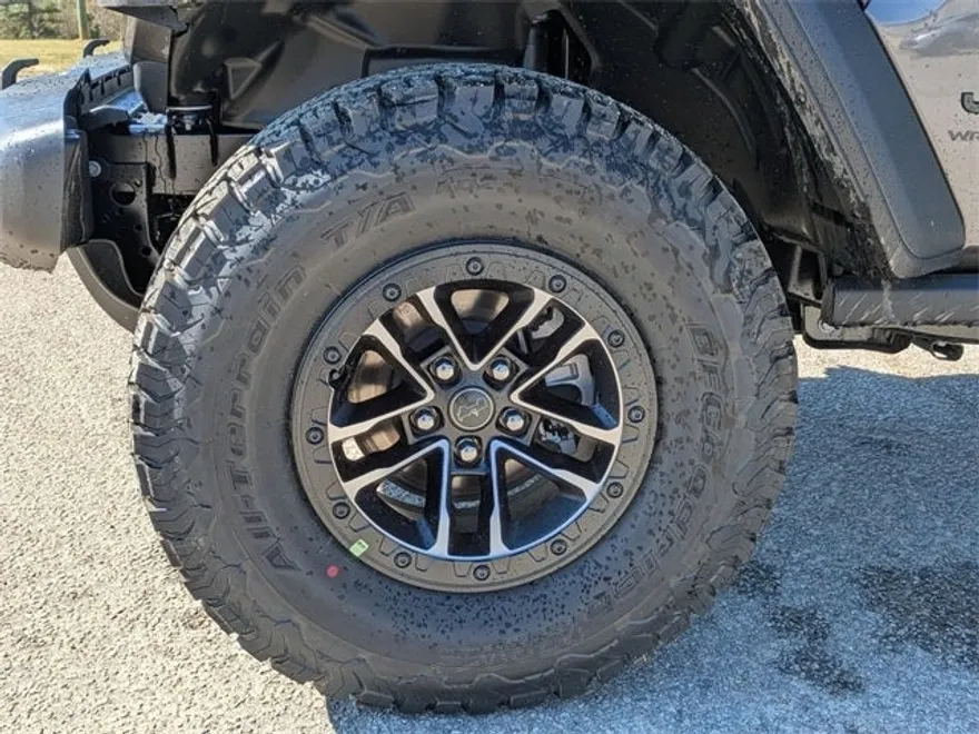 2025 Jeep Wrangler Willys photo 10