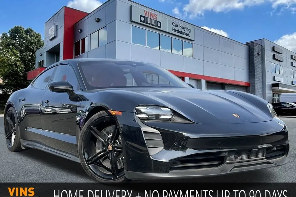 2023 Porsche Taycan GTS photo 1