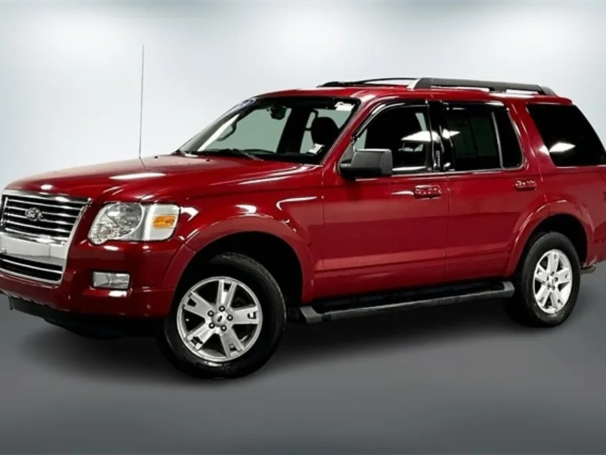 2009 Ford Explorer XLT photo 1